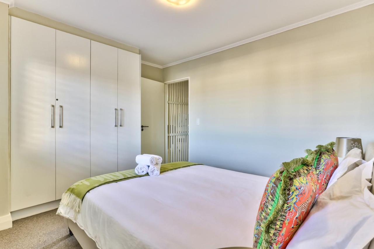 2 Bedroom In Century 204qs * Kapstadt