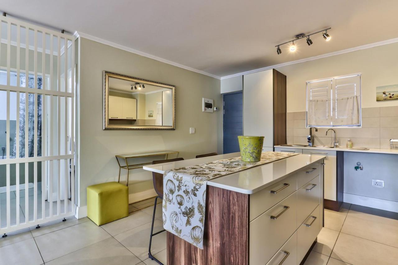 2 Bedroom In Century 204qs Apartment