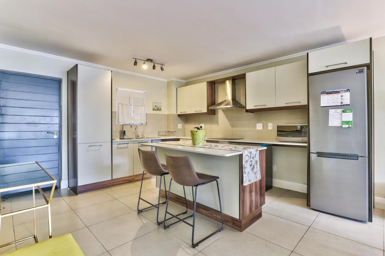 Apartment 2 Bedroom In Century 204qs Kapstadt